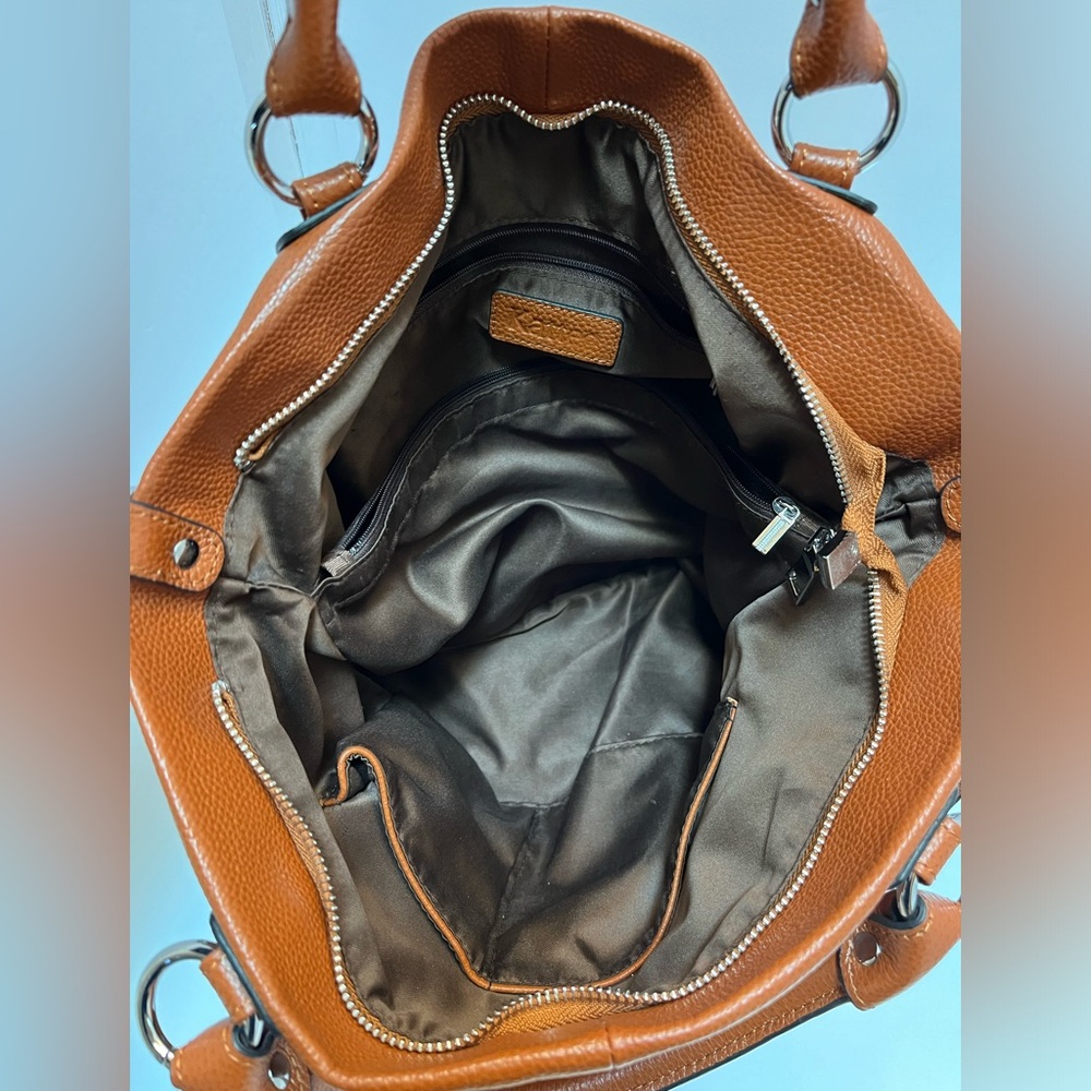 Elegant Brown Leather Tote Bag - Picture 5 of 9